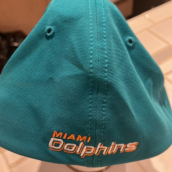 MIAMI DOLPHINS  fitted hat -small medium - Picture 3 of 6